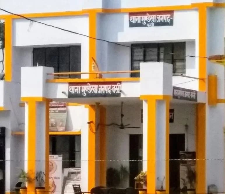दो गुमशुदा नाबालिग बच्चियां सकुशल बरामद, मुण्डेरवा पुलिस की तत्परता से परिजनों में लौटी खुशी
