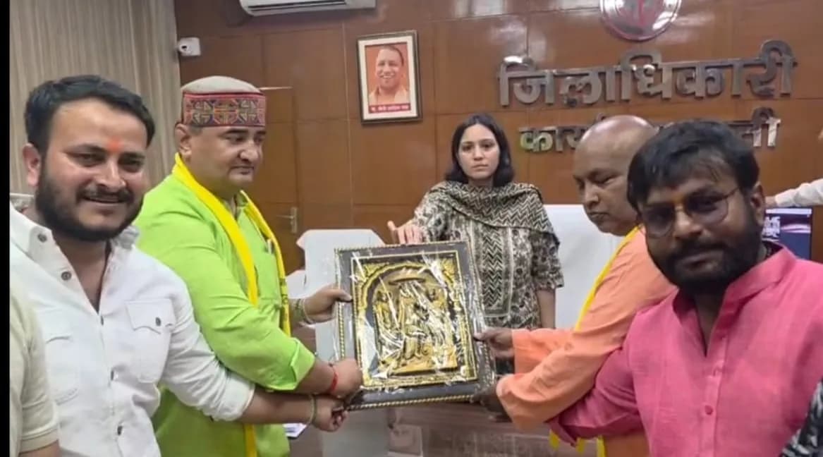 मल्टी लेवल पार्किंग और फुटपाथ व्यापारियों के लिए अस्थाई व्यापार व्यवस्था को मंजूरी