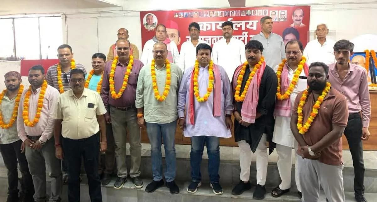 बस्ती में भाजपा को लगातार सियासी झटके! कायस्थ समाज की नई गोलबंदी से 2027 के चुनावी समीकरणों में मचेगी हलचल?
